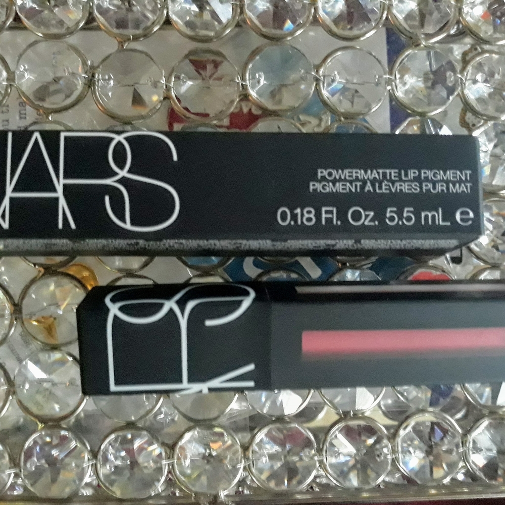 BNIB Nars Powermatte Lip Pigment in Call Me